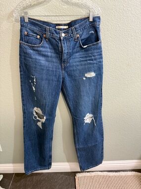 Levi’s Distressed Blue Straight-Leg Jeans size 29